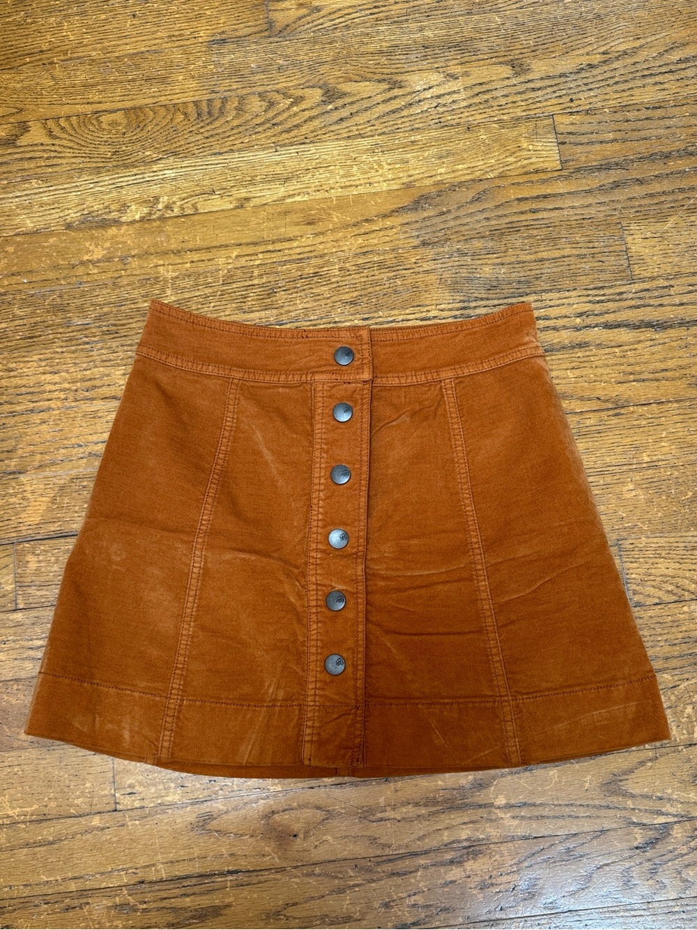 NWOT Madewell Velveteen A-Line Miniskirt, Button-Front Edition. Size 00 - Picture 4 of 6